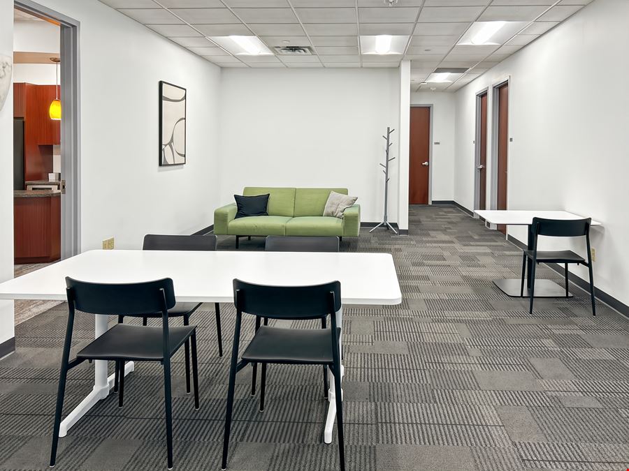 Regus - Bloomington - 4470 W 78th Street Cir