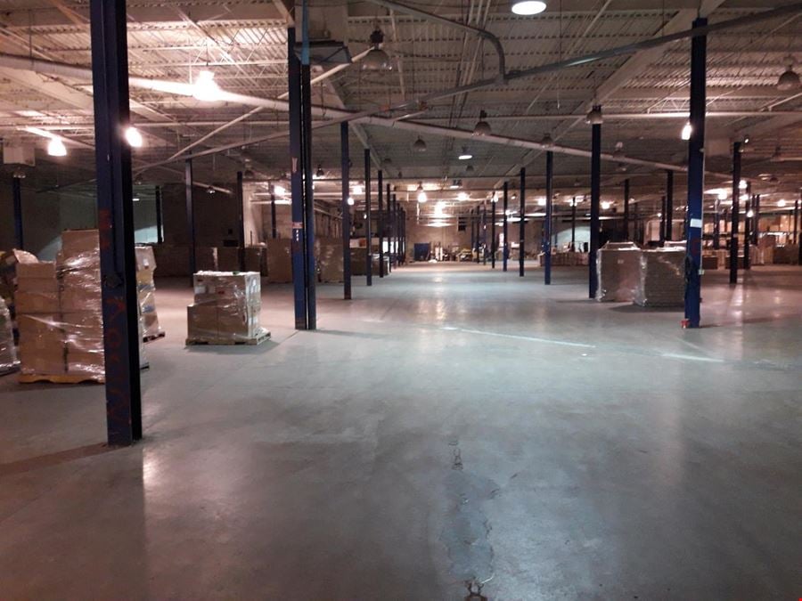 327 - West Mifflin Industrial Warehouse (Former Sam's club)