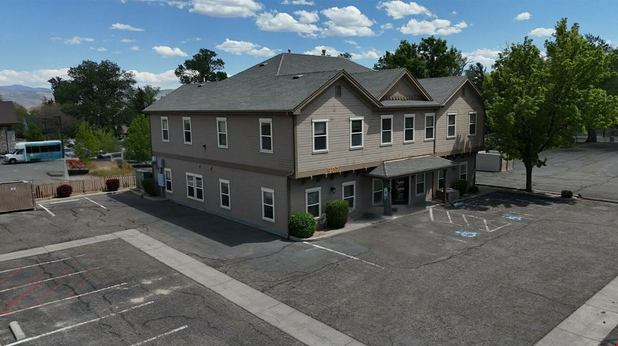 907 Mountain St