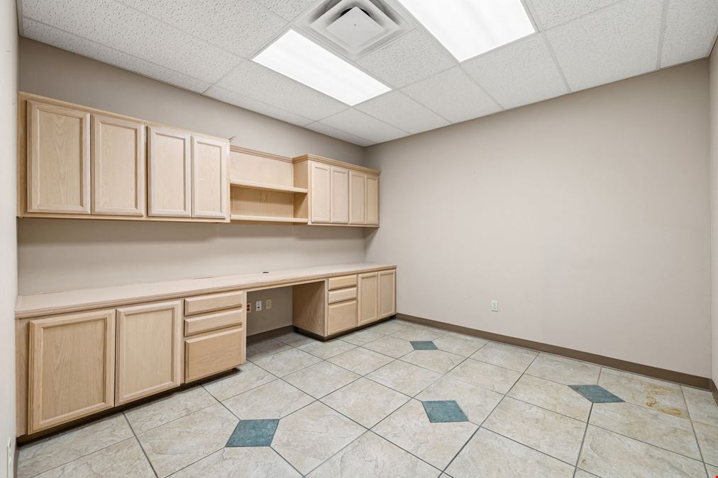 1200 East Savannah Avenue, Unit 13