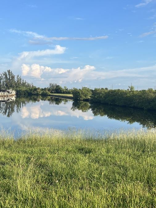 Tamiami Trail Commercial Development Land