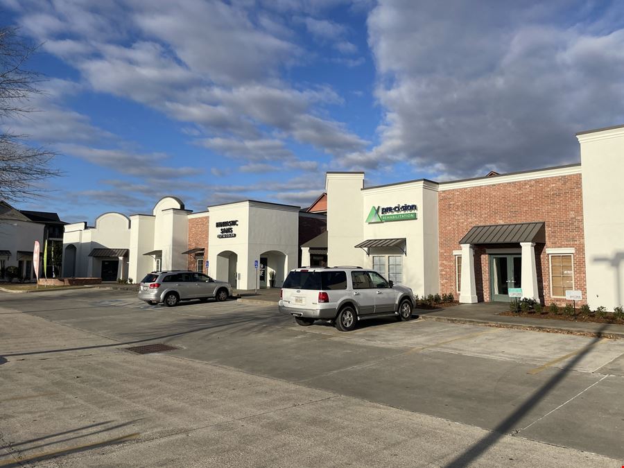 Grand Pointe Village Shopping Center