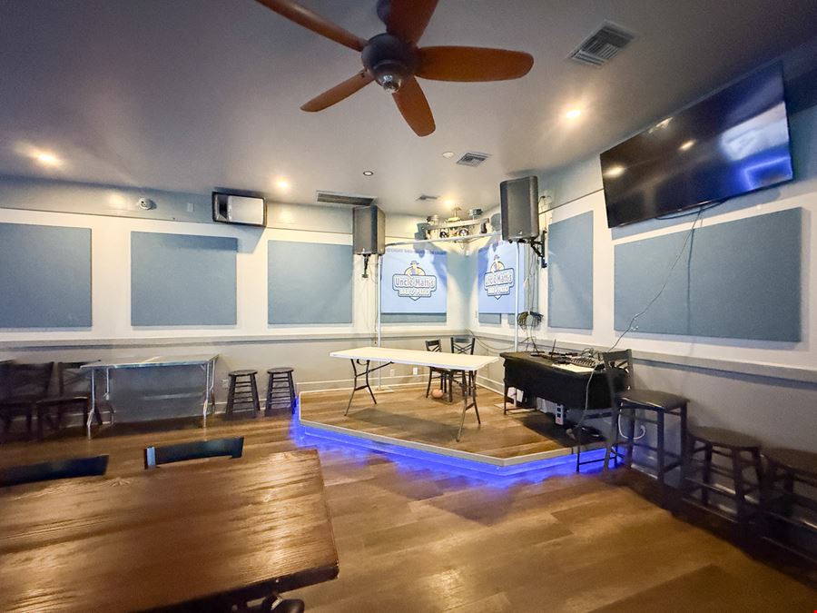Turnkey Two-Story Bar / Restaurant with FF&E Included