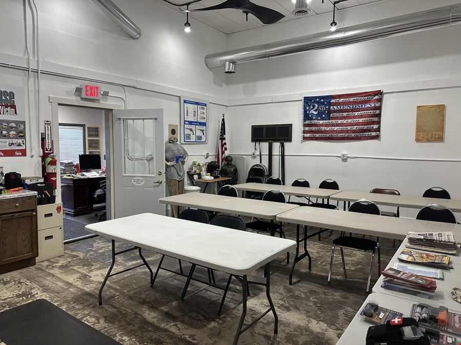2 Unit Retail with Warehouse