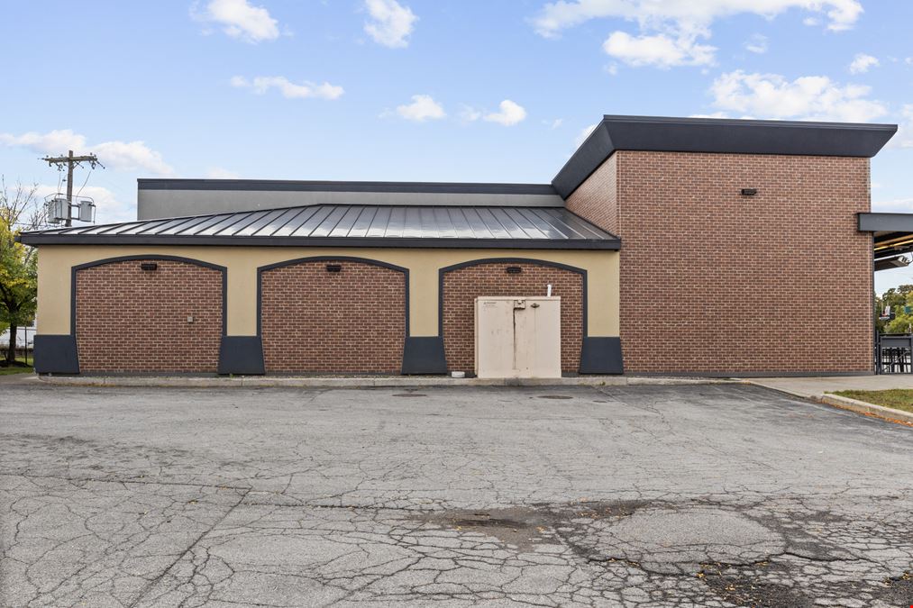 Former Buffalo Wild Wings