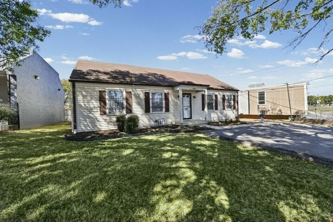 Preview of Office space for Sale at 2807 Foster Ave