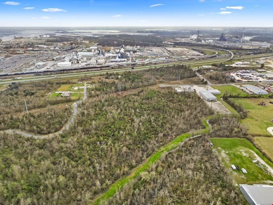 Development Opportunity  4 +/- Acres in Growing Westlake, LA