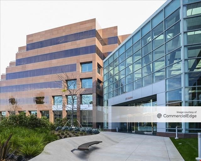 Bayview Corporate Center