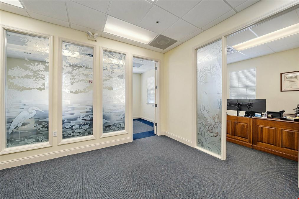 Sawyer Oaks Office Condo