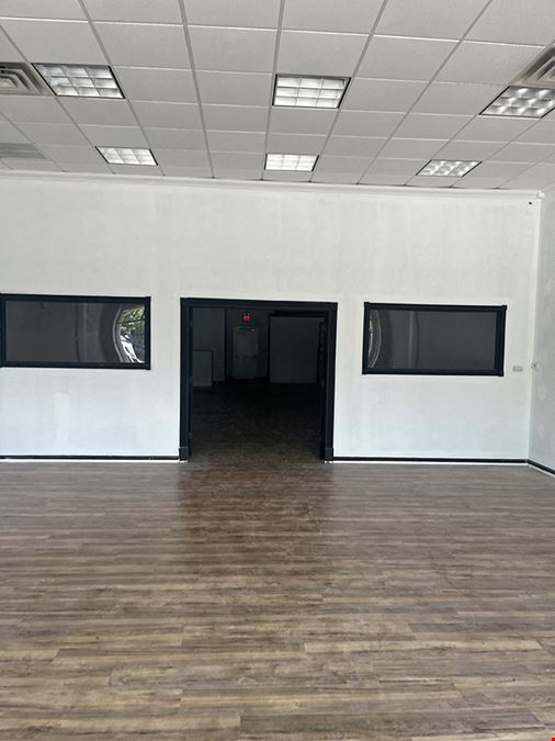 Retail Space in Five Corners Plaza