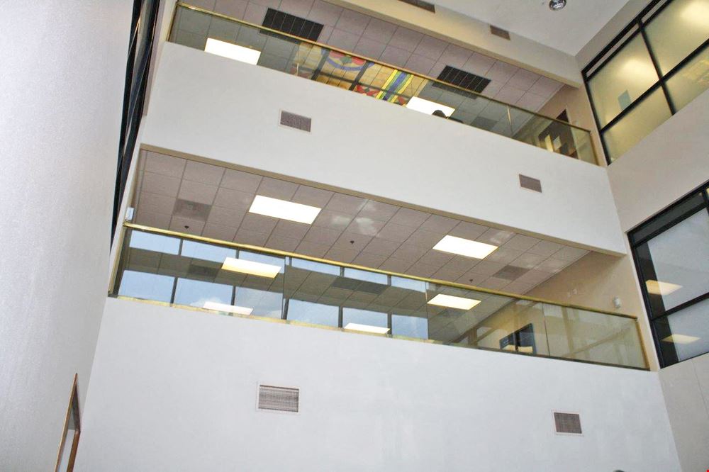 85,000' Medical Office in Joplin