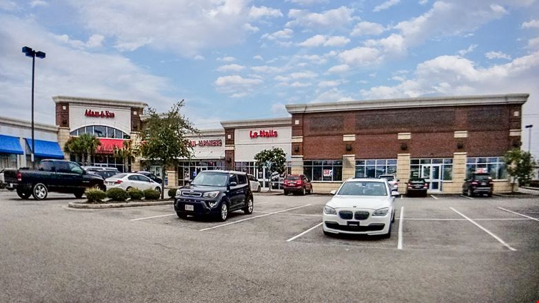 Preview of Retail space for Rent at 754 Oak Forest Ln