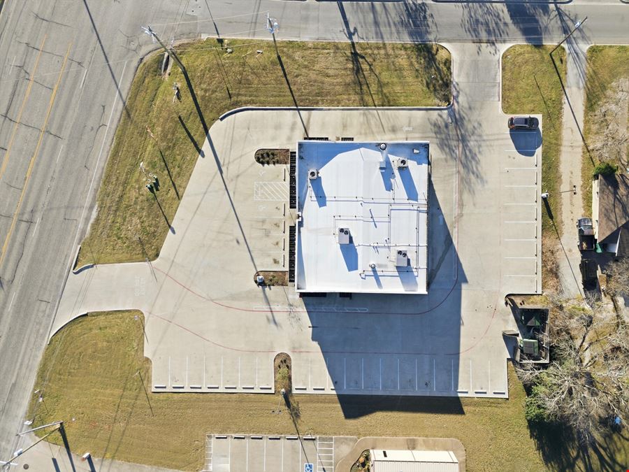 1000 N Robinson Dr