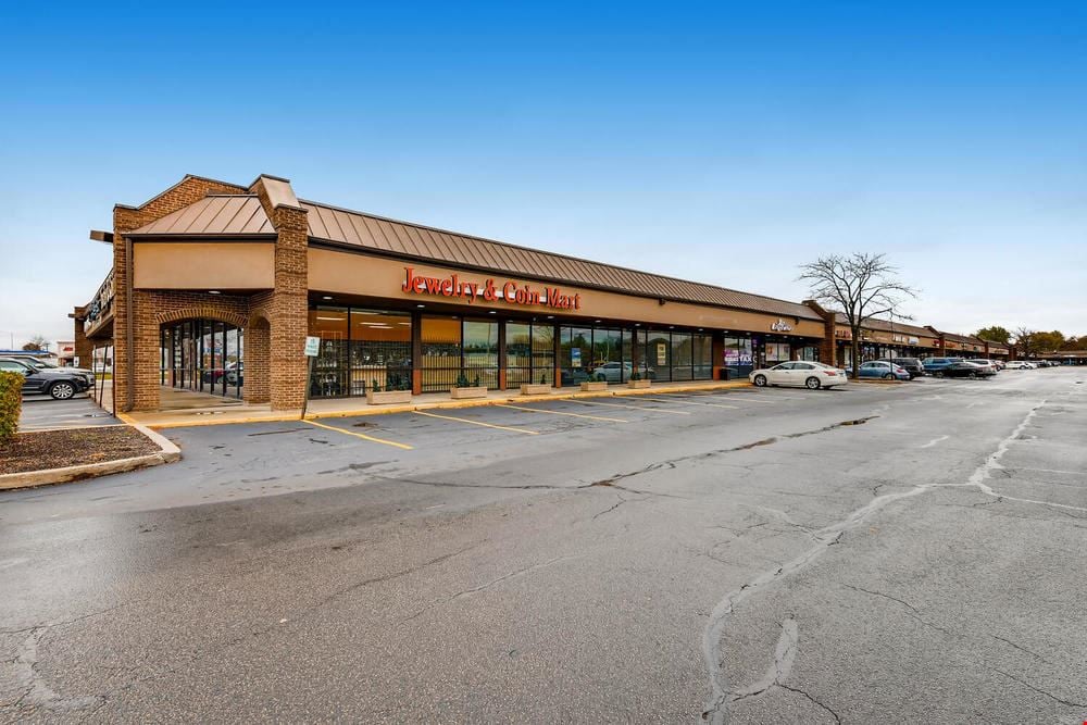 Salem Plaza