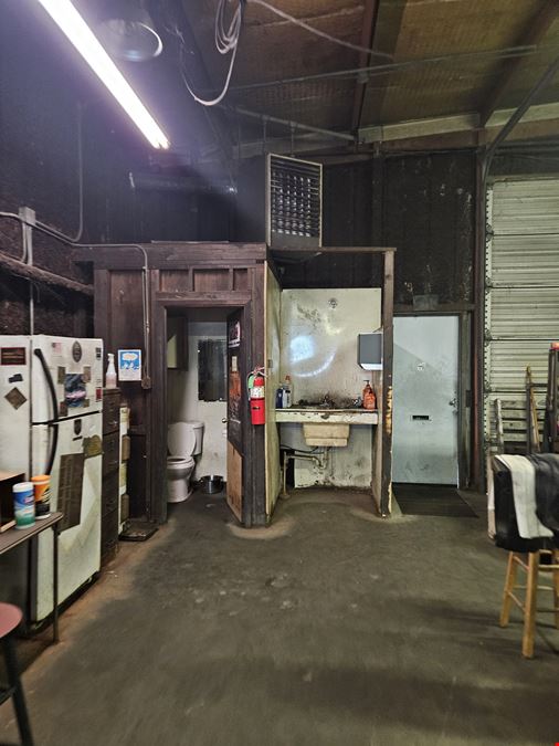 4th Street Warehouse For Sale
