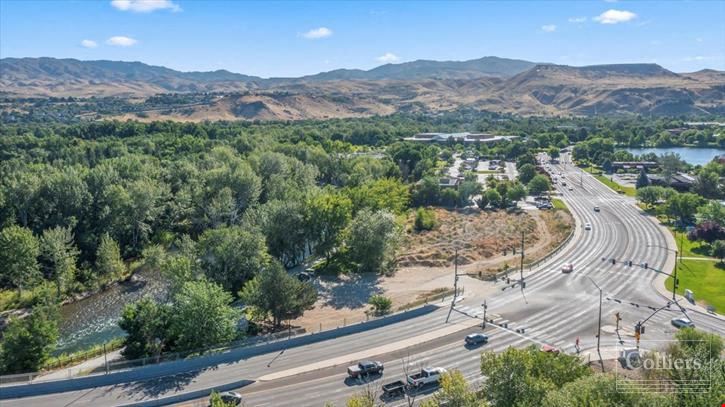 440 - 444 Parkcenter Blvd | Land for Sale