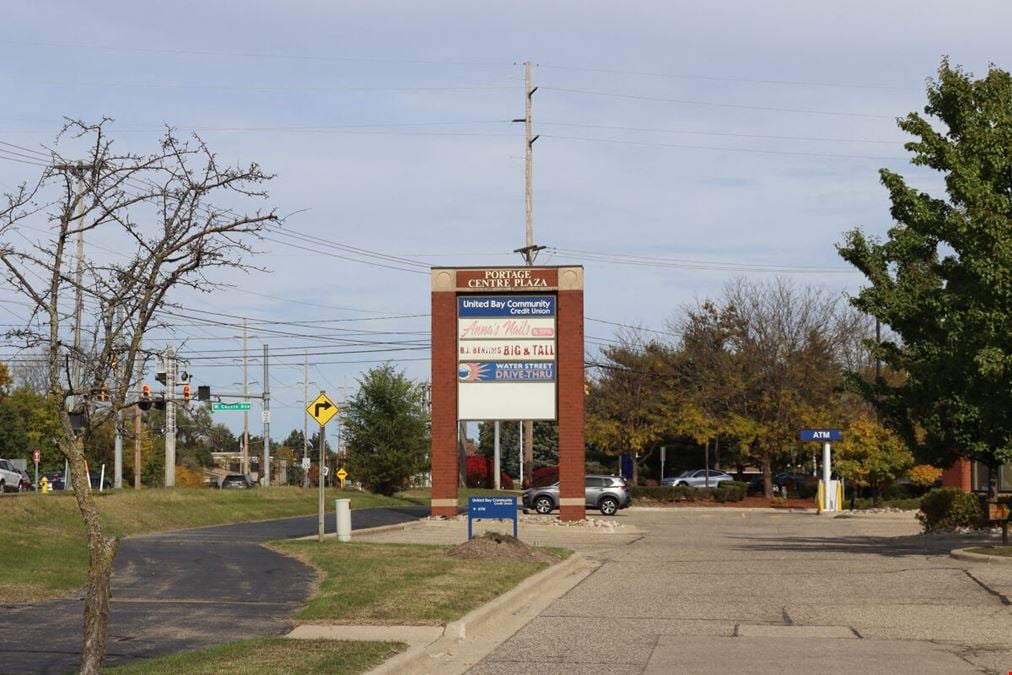 Portage Centre Plaza