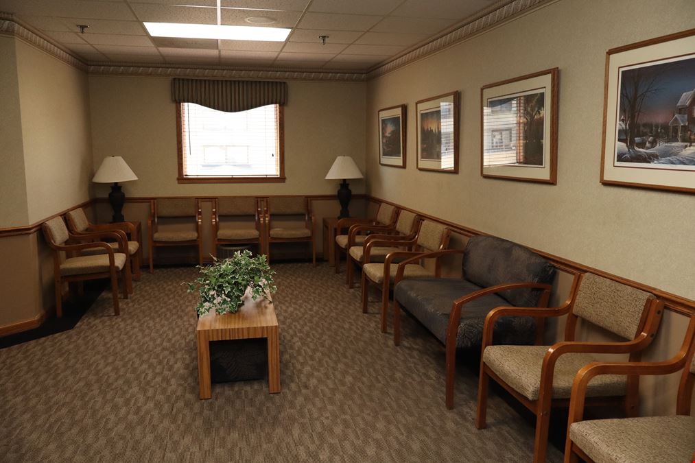 800 Cooper Ave, Suite 12