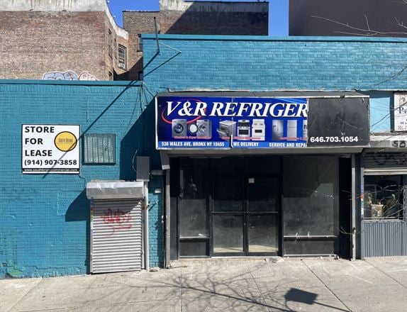 Preview of Retail space for Rent at 538 Wales Ave