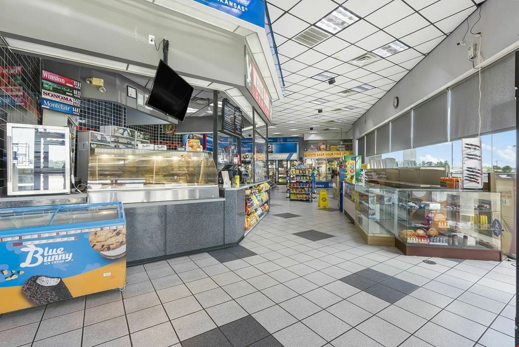 1710 W Hudson Road - Convenience Store