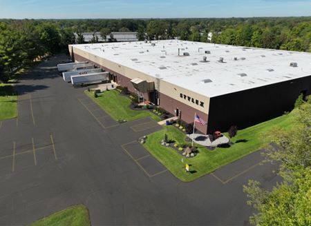 Preview of Industrial space for Rent at 740 Coopertown Road