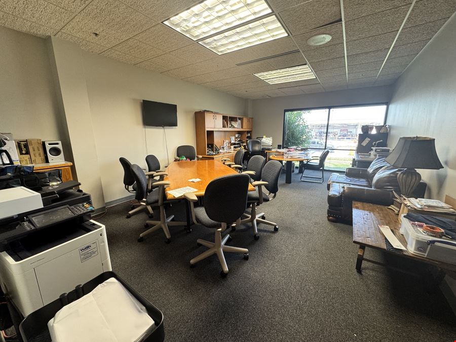 2205 E Empire St, Suite D