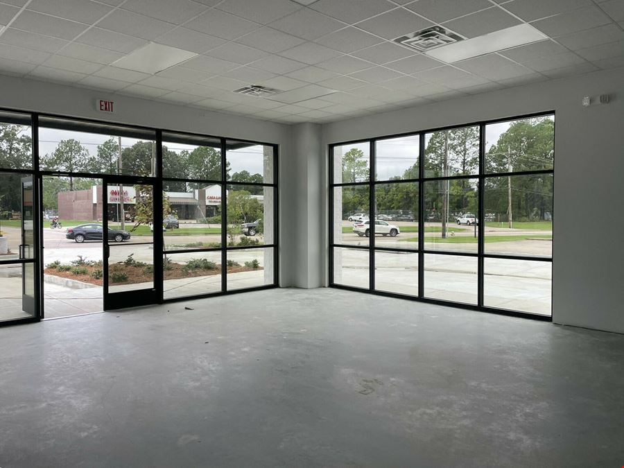 New Construction Shopping Center - 1 Suite Remaining! End-Cap