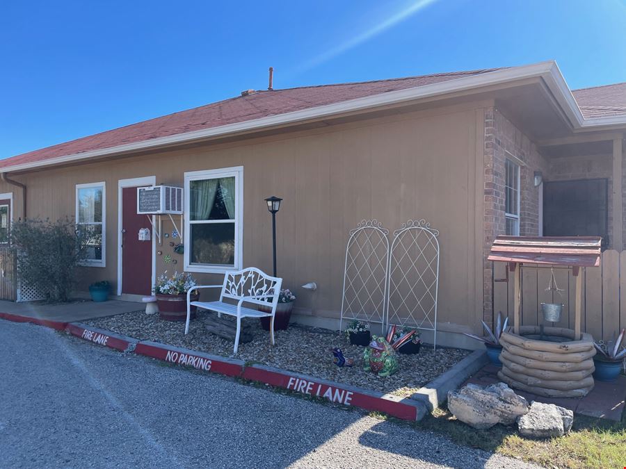 2100 S Bagdad Rd