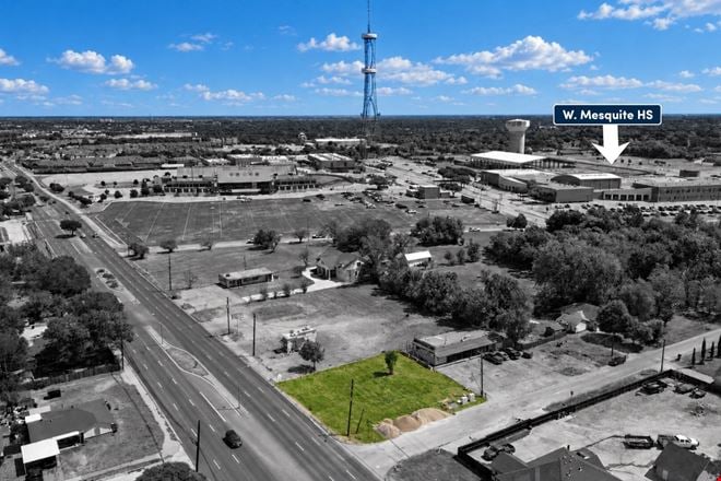 Preview of Land space for Rent at 2648 W Scyene Rd