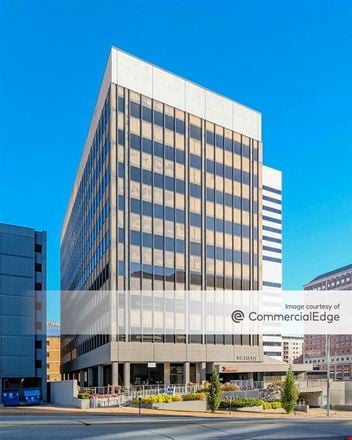 Preview of Office space for Rent at 7711 Bonhomme Avenue