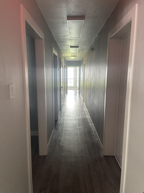 MOVE-IN SPECIAL! AFFORDABLE OFFICE SPACE AVAILABLE
