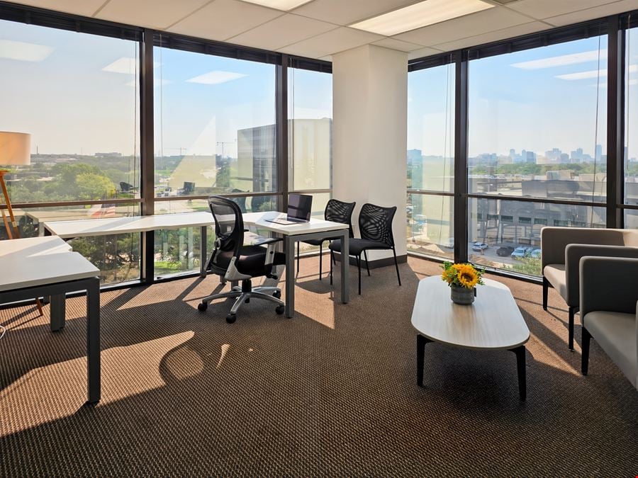 TX, Dallas - Mockingbird Towers
