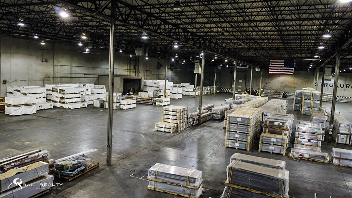 Industrial/Distribution Warehouse | ±60,000 SF