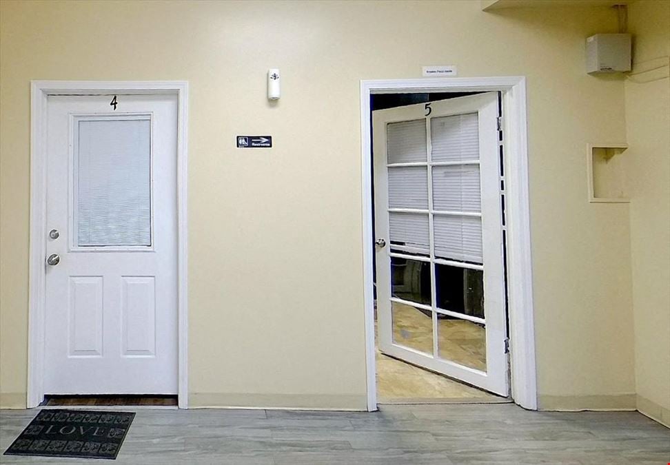 5610 Old National Hwy College Park, GA 30349