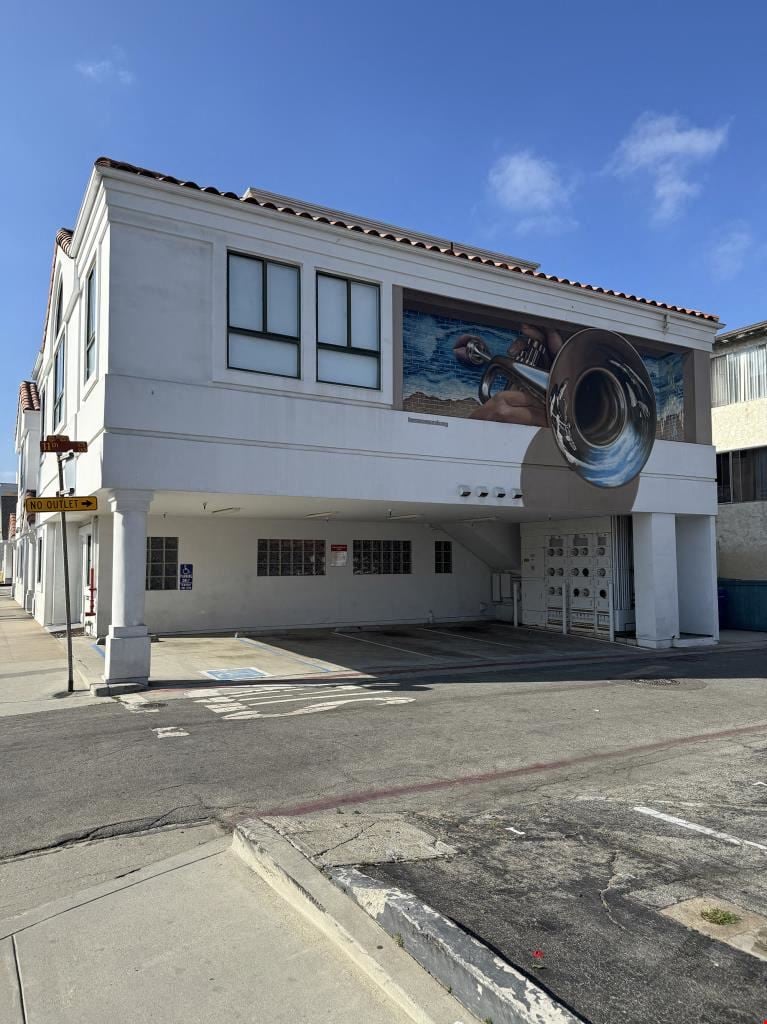 1001 Hermosa Ave