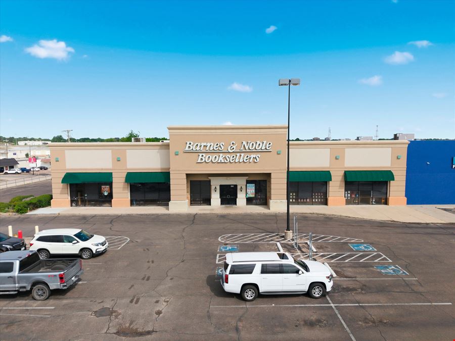 4909 W Waco Dr