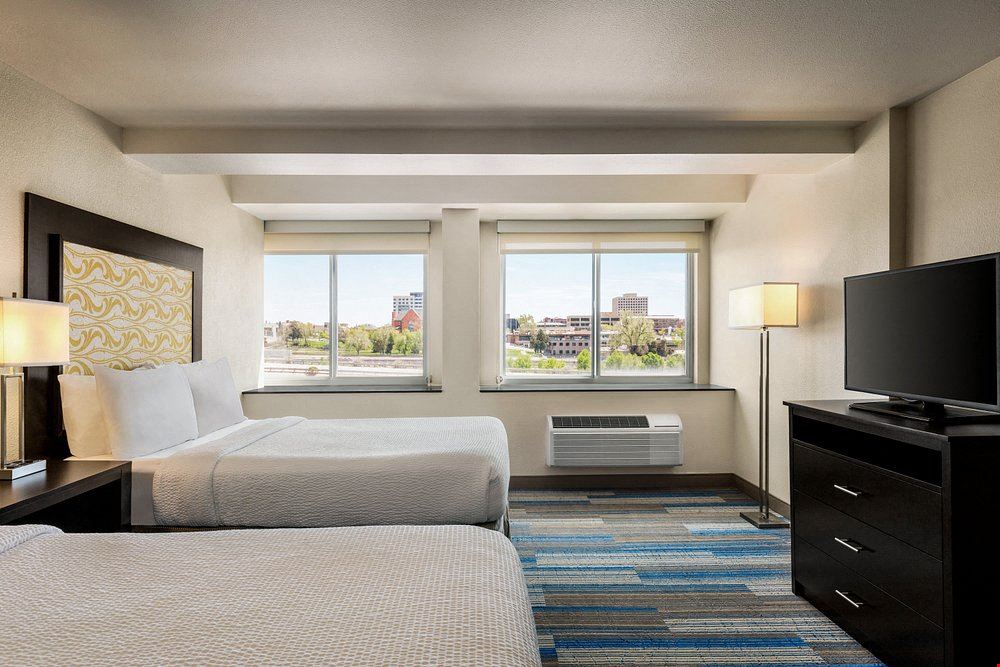Holiday Inn Express & Suites Colorado Springs Central