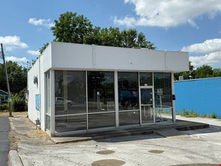 Preview of Retail space for Sale at 920 West Kearney