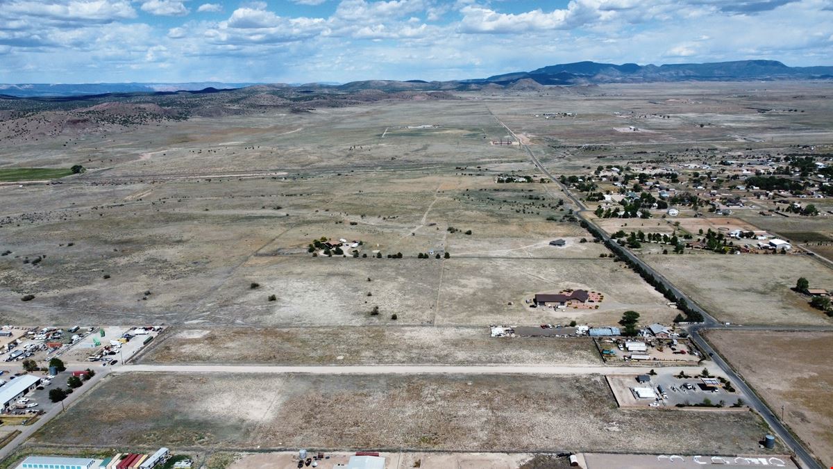 Commercial Heavy - Vacant Land in Chino Valley