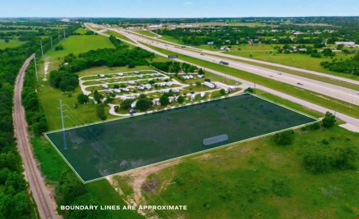 18605 S Interstate 35