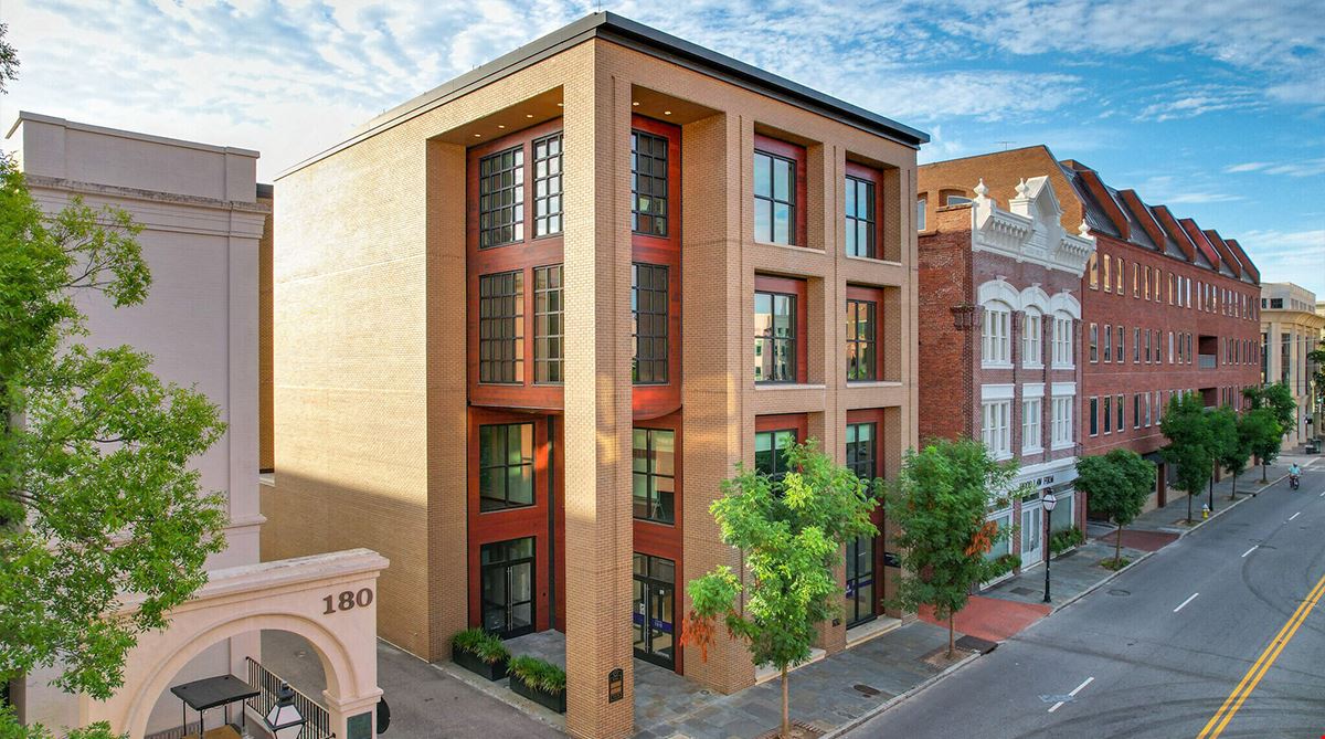 174 Meeting St