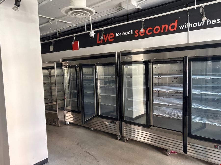 Icon II Tower Retail Space Opportunity