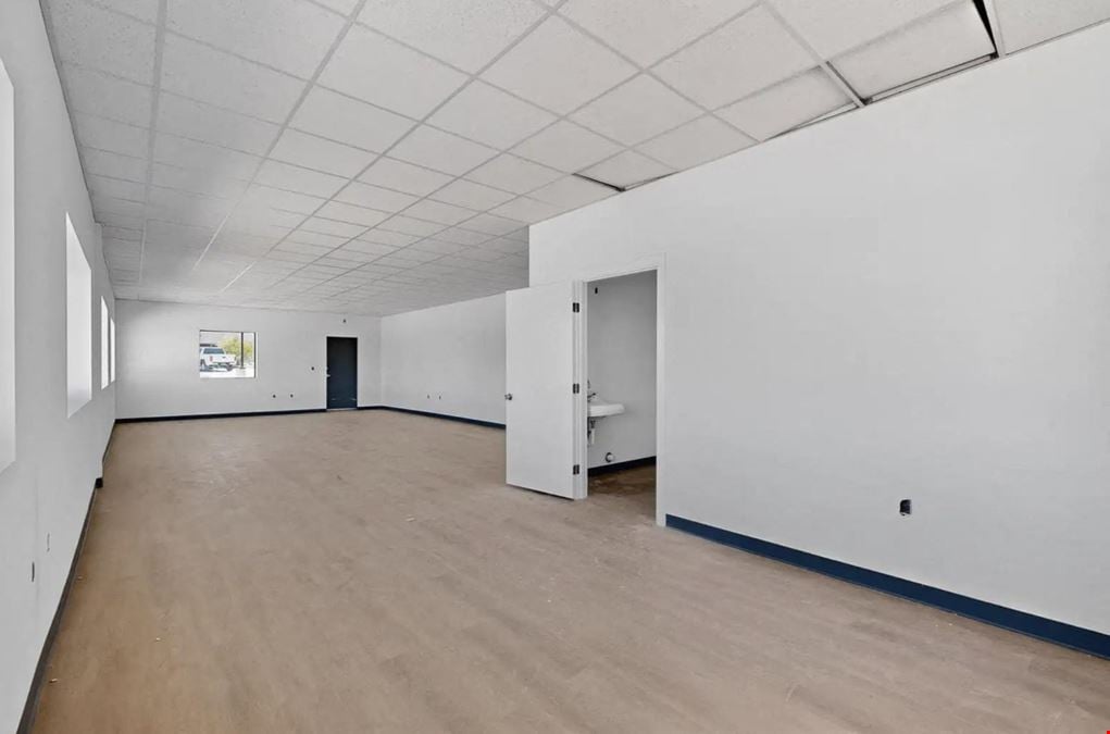 New Build Warehouse Suites Next to Airport & i-25