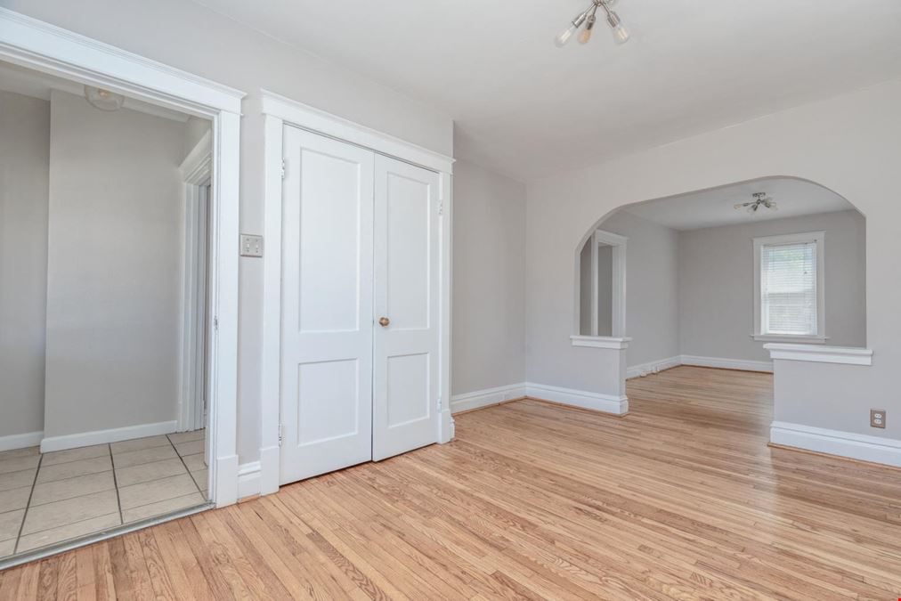 Richmond Heights Former Salon/Office Building For Sale
