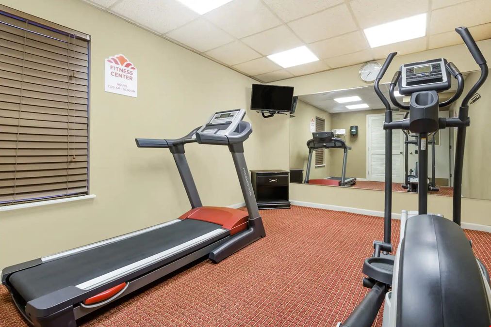 Hawthorn Suites - Columbus, OH