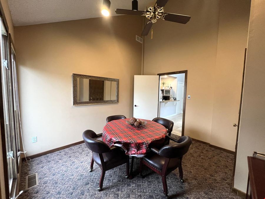 300 N Pottstown Pike