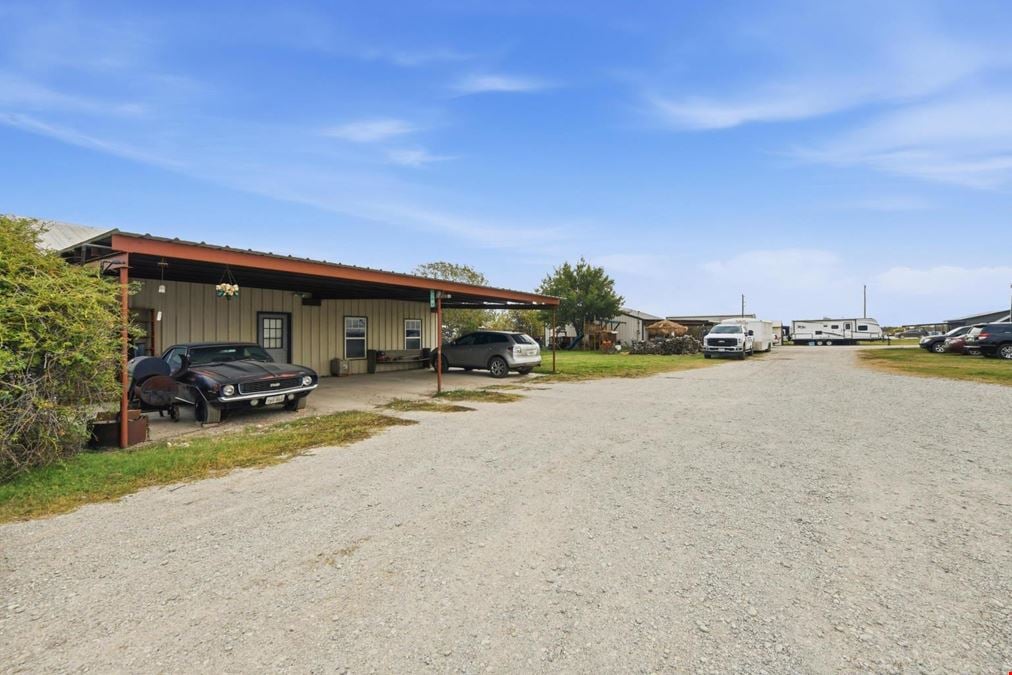 9510 Swafford Rd, Justin, TX