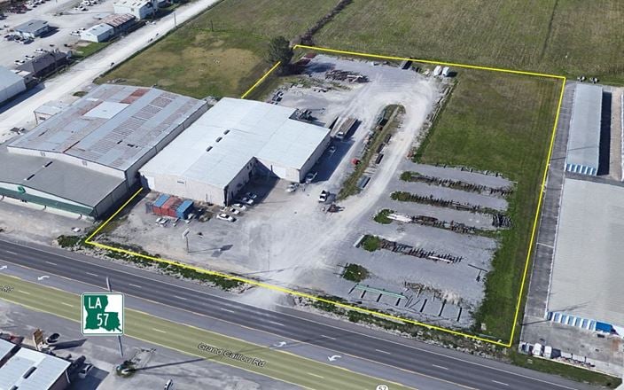 Preview of Industrial space for Rent at 1824 Grand Caillou Road