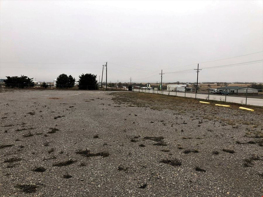 4,750 Office/Shop on 1.82 Acres