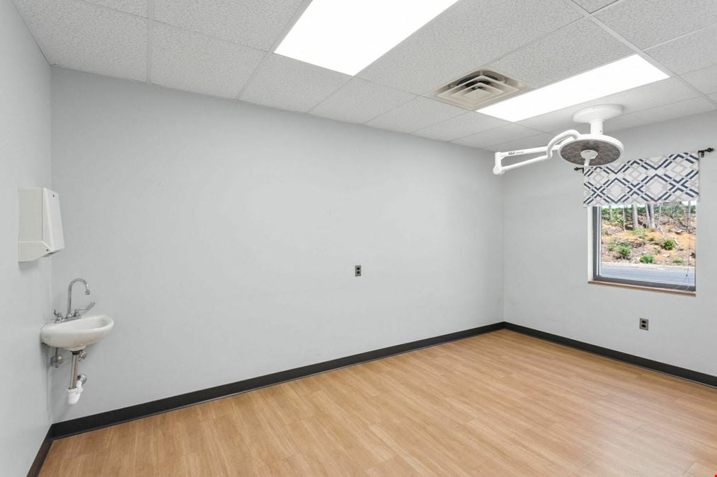 Prime Medical space For LEASE | Near Sentara RMH Hospital!